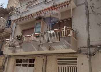 Edificio all\'aperto - Casa indipendente Via Alessandro Manzoni
 
10, Mirabella Imbaccari - foto 2