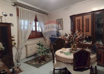 Sala da pranzo - Casa indipendente Via Alessandro Manzoni
 
10, Mirabella Imbaccari - foto 24