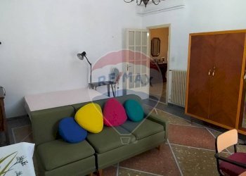 Soggiorno - Quadrilocale Piazza Guglielmo Marconi
 
4, Monte Sant'Angelo - foto 20