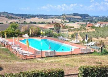 Piscina - Two-room apartment Via Roma
 
83, Castellina Marittima - photo 1