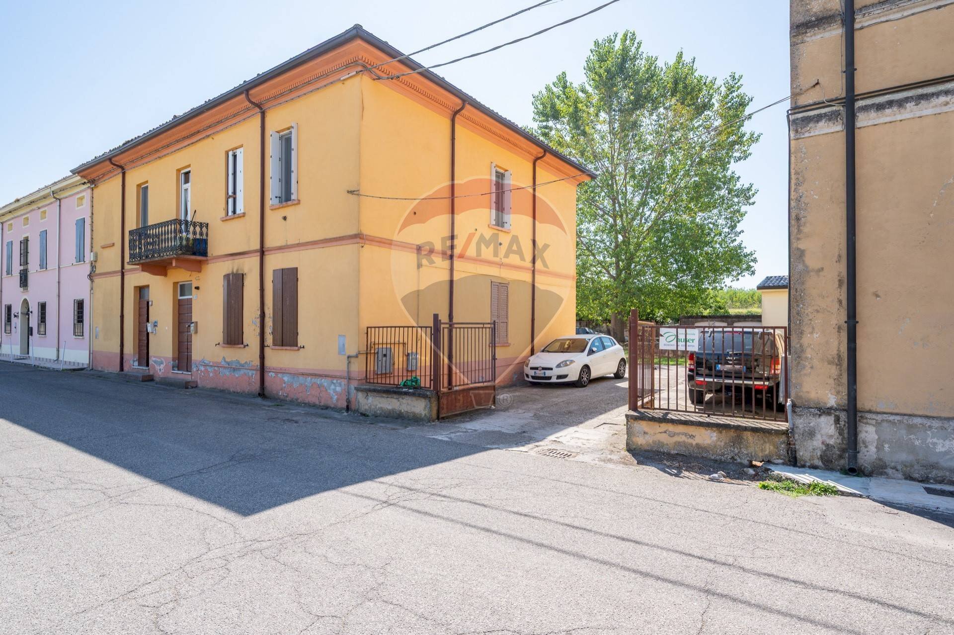 Edificio all\'aperto - Four-room apartment via Mazzini
10, Dosolo - photo 2