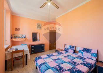 Camera / camera da letto - Quadrilocale via Mazzini
 
10, Dosolo - foto 20