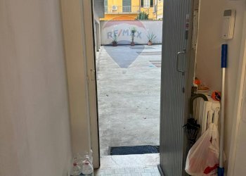 Camera / camera da letto - Attività Commerciale Corso XXVII Marzo
49C, Voghera - foto 22