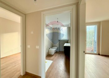 Hall / corridoio - Trilocale via delle grazie
 
33, Albuzzano - foto 25