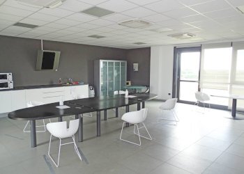 Foto 6 - Office Via Dell'industria
 
11, Chieri - photo 6