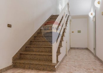 Scale - Villa Bifamiliare Bussi sul Tirino - foto 13