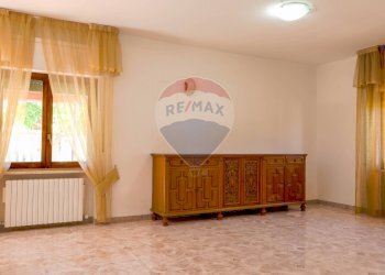 Stanza vuota - Villa Bifamiliare Bussi sul Tirino - foto 17