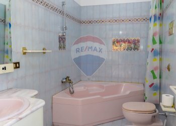 Bagno - Villa Bifamiliare Bussi sul Tirino - foto 21