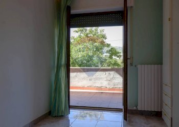 Stanza vuota - Villa Bifamiliare Bussi sul Tirino - foto 29