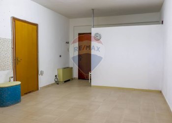 Stanza vuota - Villa Bifamiliare Bussi sul Tirino - foto 35