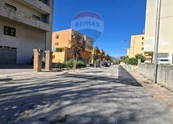 Edificio all\'aperto - Villa Bifamiliare Bussi sul Tirino - foto 45