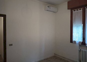 Camera da letto - Appartamento via della Primula, Modena - foto 16