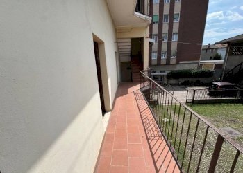 Balcone - Casa indipendente via Milano, 78, Casorate Sempione - foto 18