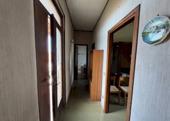 Corridoio - Casa indipendente via Milano, 78, Casorate Sempione - foto 32