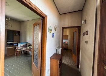 Corridoio - Casa indipendente via Milano, 78, Casorate Sempione - foto 37