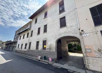 Facciata - Casa indipendente via Milano, 78, Casorate Sempione - foto 40