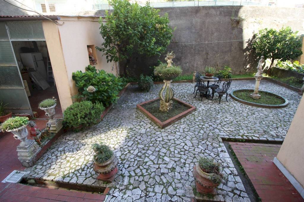 Giardino - Appartamento via Villini Ambrogio Negrone, Genova - foto 1