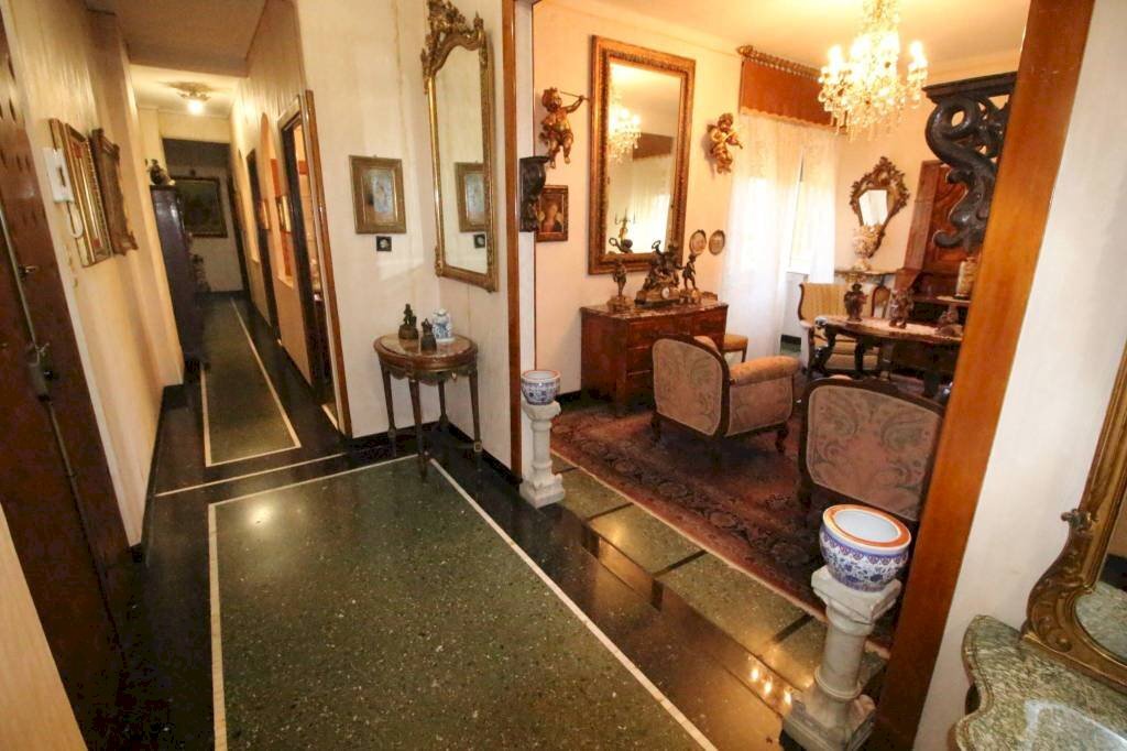 Ingresso - Appartamento via Villini Ambrogio Negrone, Genova - foto 2