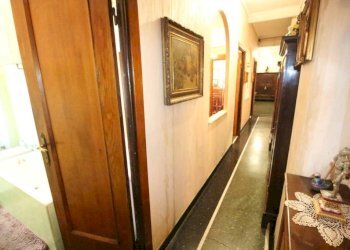 Corridoio - Appartamento via Villini Ambrogio Negrone, Genova - foto 12