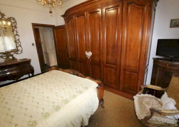 Camera da letto - Appartamento via Villini Ambrogio Negrone, Genova - foto 38