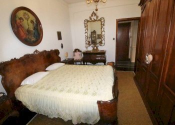 Camera da letto - Appartamento via Villini Ambrogio Negrone, Genova - foto 39