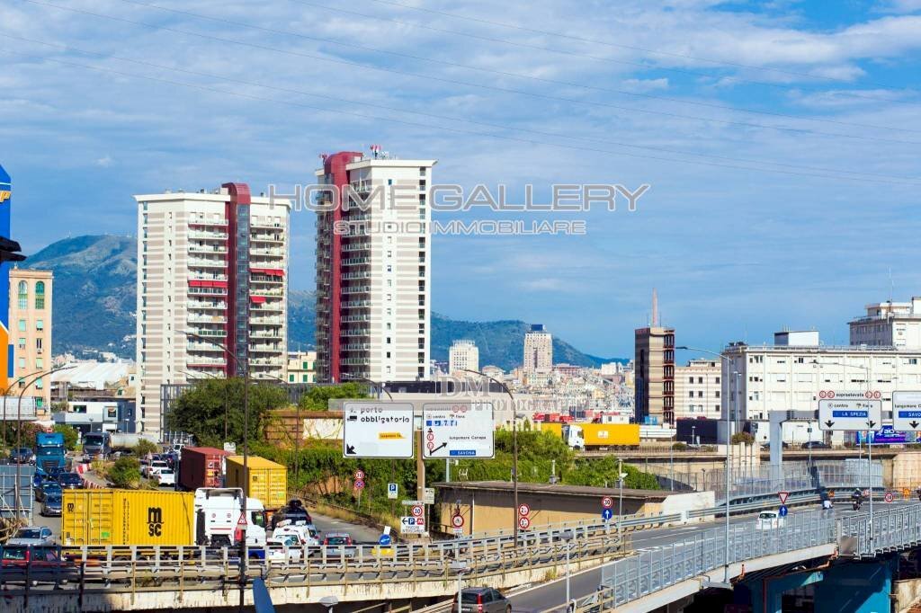 Vista - Bilocale via Antonio Cantore, 8, Genova (zona Sampierdarena) - foto 2