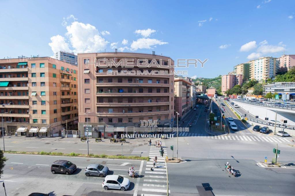 Vista - Bilocale via Antonio Cantore, 8, Genova (zona Sampierdarena) - foto 3