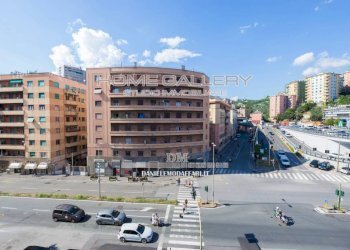 Vista - Bilocale via Antonio Cantore, 8, Genova (zona Sampierdarena) - foto 3