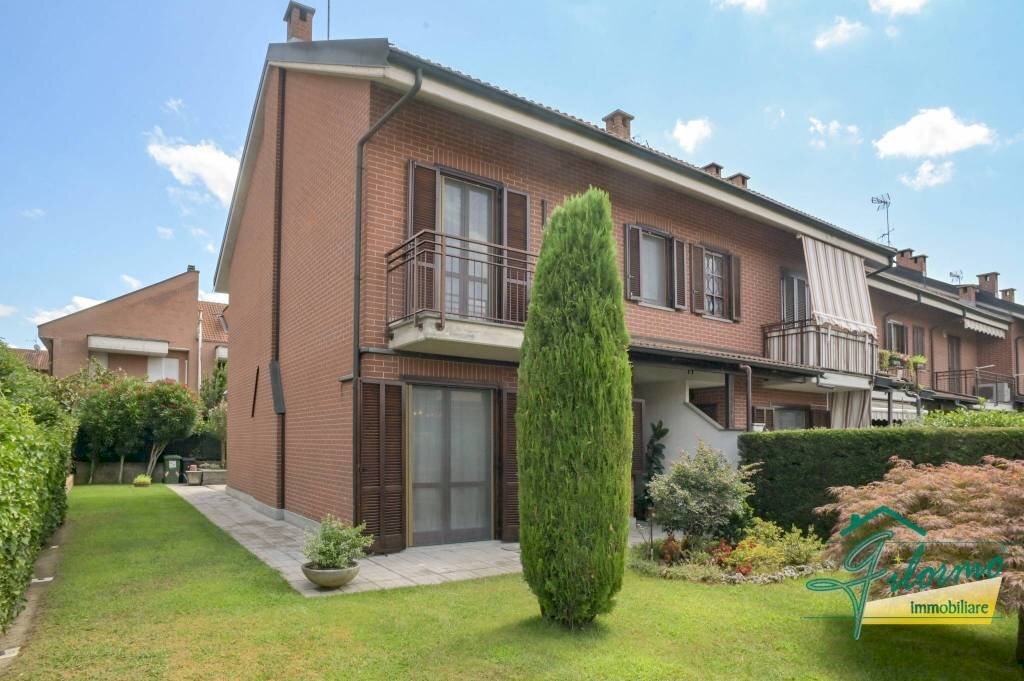 Facciata - Villa via Livorno, La Loggia - photo 1