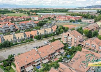 Vista - Villa via Livorno, La Loggia - foto 12