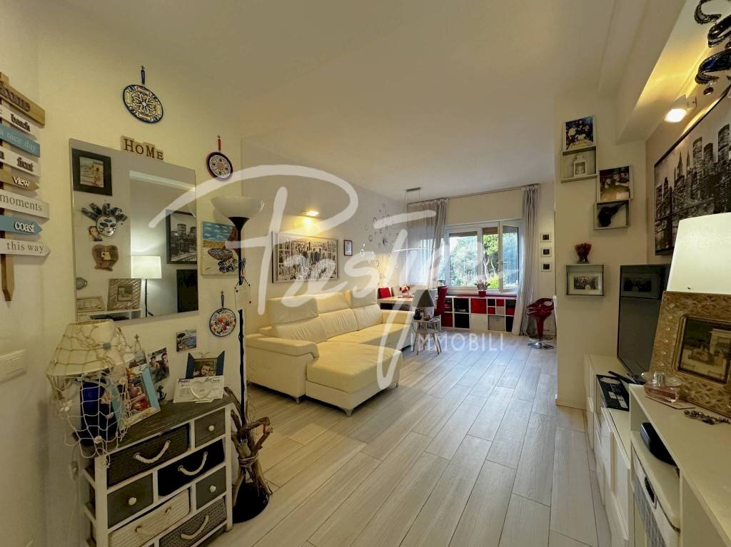 Soggiorno - Trilocale via Dalmazia, La Spezia - foto 1