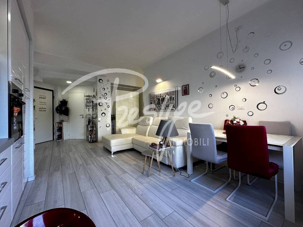 Soggiorno - Trilocale via Dalmazia, La Spezia - foto 3