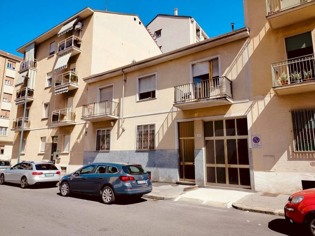 Facciata - Stable - Palace via Francesco Baracca, 48, Torino - photo 2