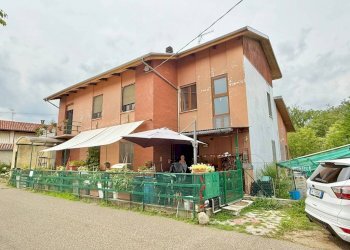 Facciata - Villa via Ceresane, 1, Mongrando - foto 1