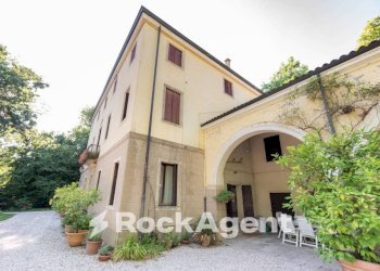 Facciata - Villa via Euganea Praglia, 46, Teolo - foto 4