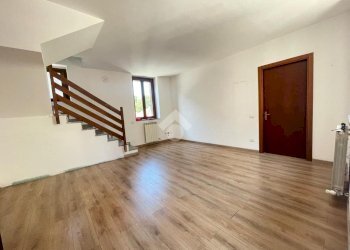 Three-room apartment Via Goffredo Mameli, Arconate - photo 3