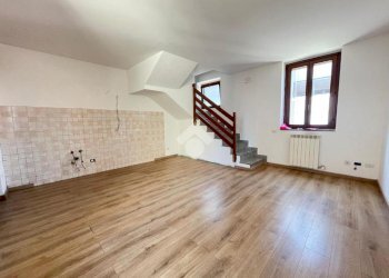 Three-room apartment Via Goffredo Mameli, Arconate - photo 4