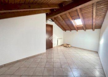 Three-room apartment Via Goffredo Mameli, Arconate - photo 11
