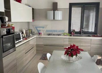 Three-room apartment Via delle Orchidee, Floridia - photo 4