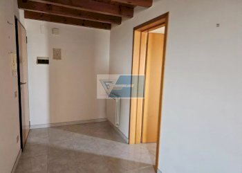 Two-room apartment Via del Gelsomino, Floridia - photo 1