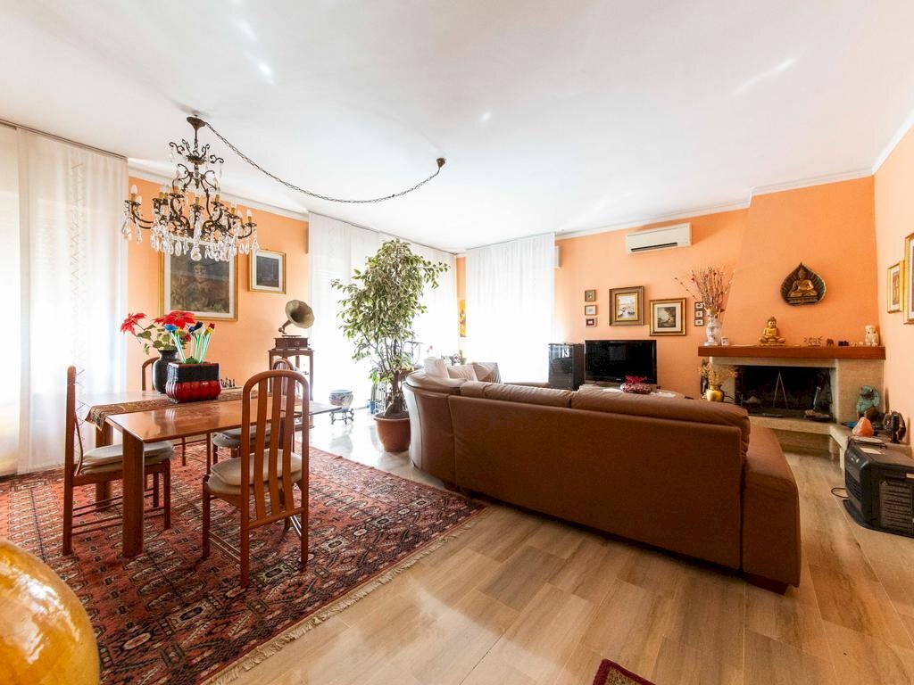 Villa Via IV Novembre, Settimo Milanese - foto 1