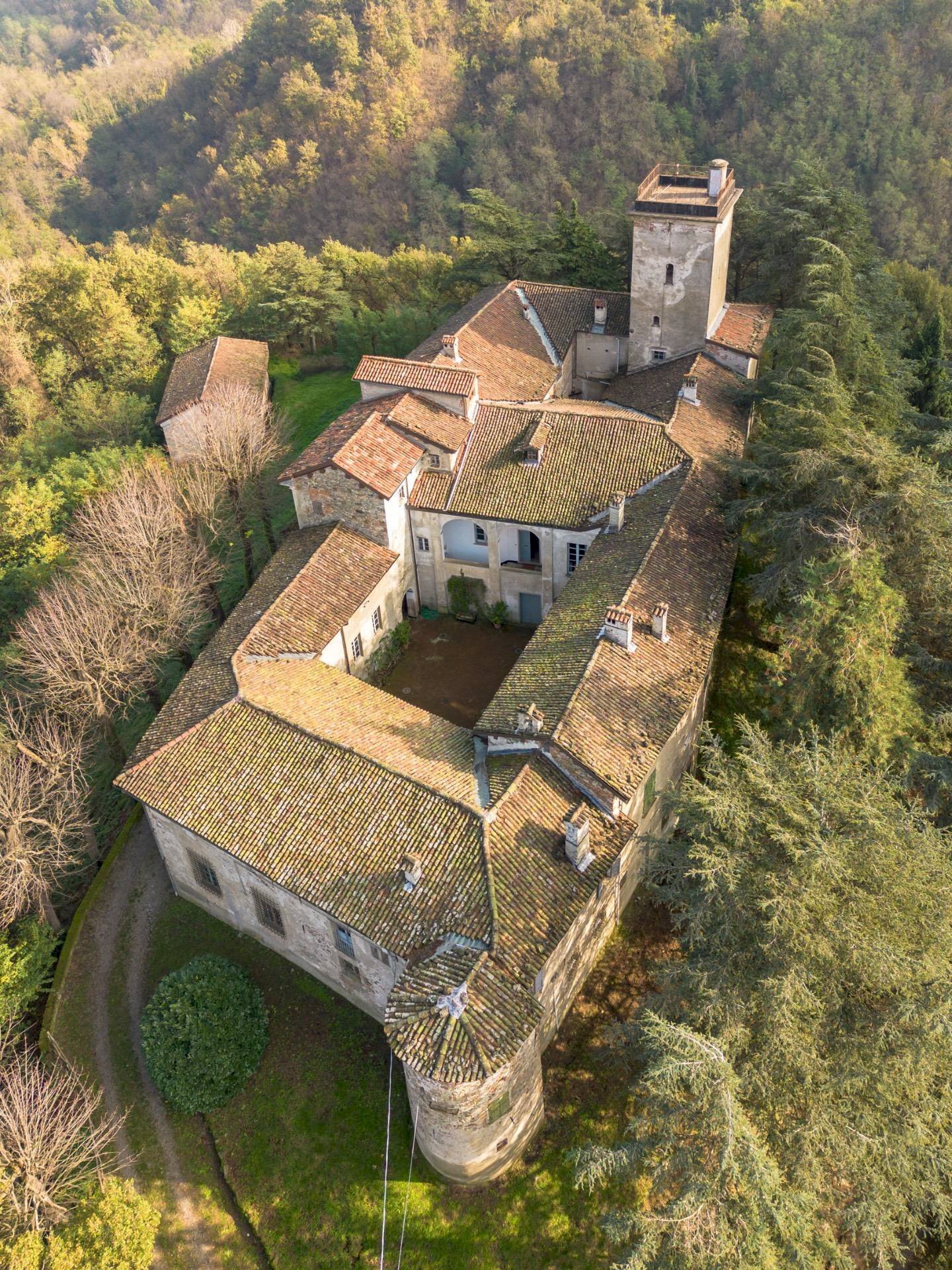 Castle Belforte Monferrato - photo 3
