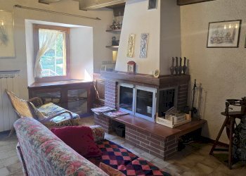 Semi-detached house Pievepelago - photo 1