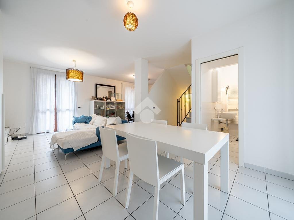 Portion of a house Via Cesare Pavese, Quattro Castella - photo 1