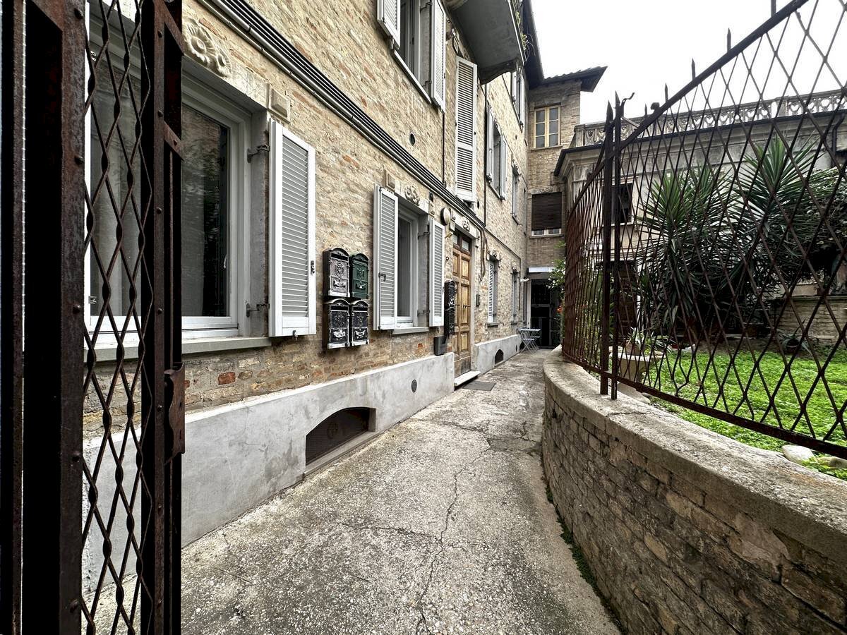 Foto 6 - Bilocale VIA CATALANI, Fermo - planimetria 1