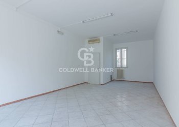 Foto 3 - Shop Via Lagomaggio
 
121, Rimini - photo 3