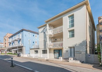 Foto 13 - Shop Via Lagomaggio
 
121, Rimini - photo 13