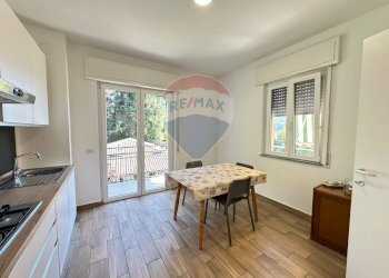 Cucina abitabile - Quadrilocale via Bozzonaccio
 
6, Cuasso al Monte - foto 8