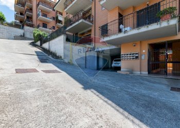 Edificio all\'aperto - Quadrilocale via volturno
 
11, Monterotondo - foto 23