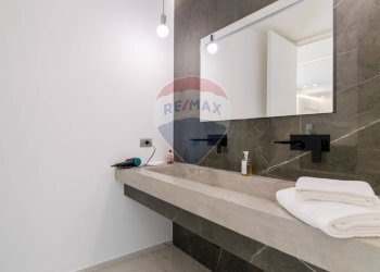 Bagno - Villa Via Luigi Rizzo
 
8, Mascalucia - foto 31